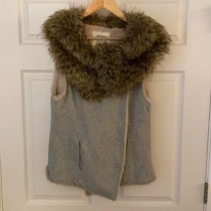 Dylan fur vest